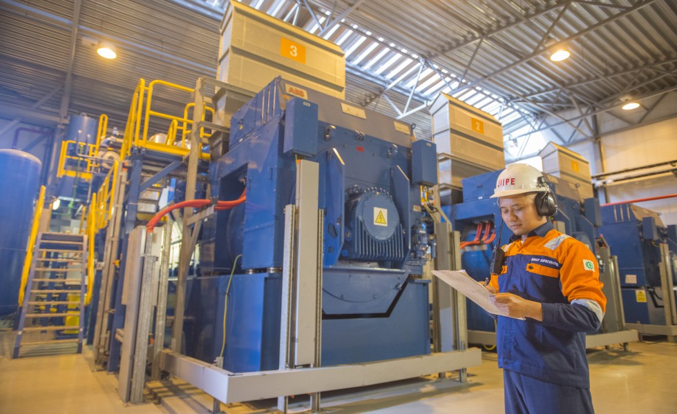 Complete facilities in the JIIPE Industrial Estate, including Owning a Power Plant